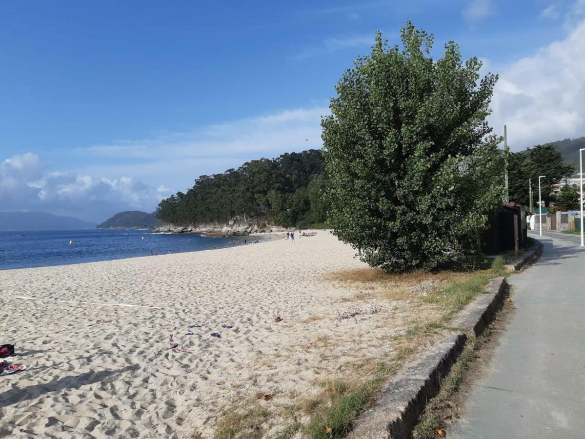 Apartamento Con Terraza Y Vistas Al Mar Lägenhet Bueu Exteriör bild